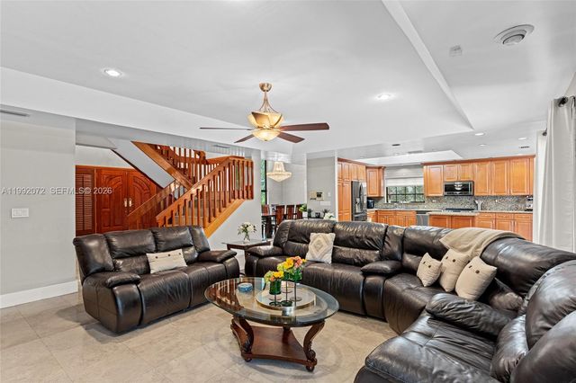 16214 NW 82nd Pl, Miami Lakes, FL 33016