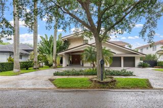 16214 NW 82nd Pl, Miami Lakes, FL 33016