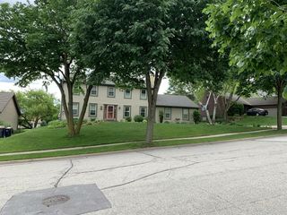 3024 Minot LANE, Waukesha, WI 53188