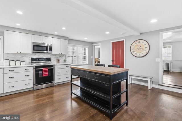 1731 W DOE RUN RD, Kennett Square, PA 19348