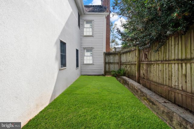 1731 W DOE RUN RD, Kennett Square, PA 19348