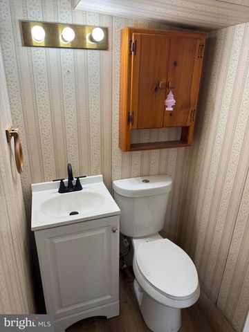 323 SPRUCE ST, Glenolden, PA 19036