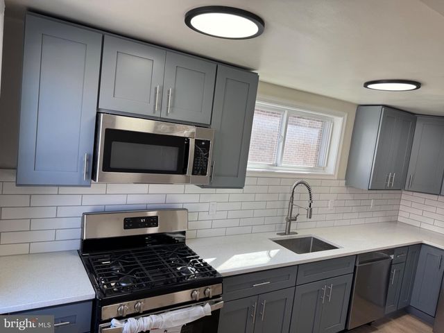 323 SPRUCE ST, Glenolden, PA 19036