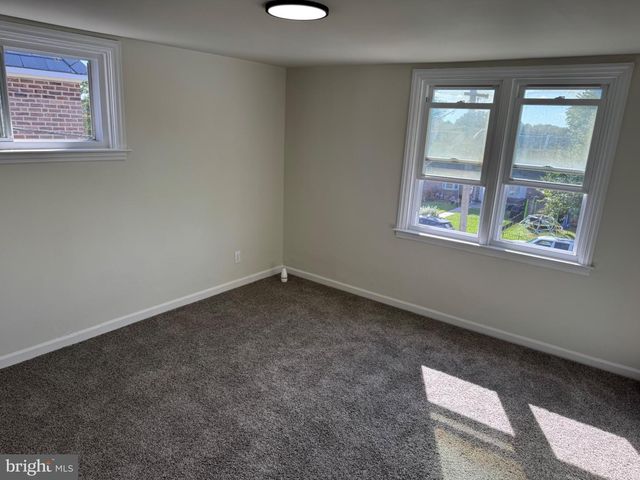 323 SPRUCE ST, Glenolden, PA 19036