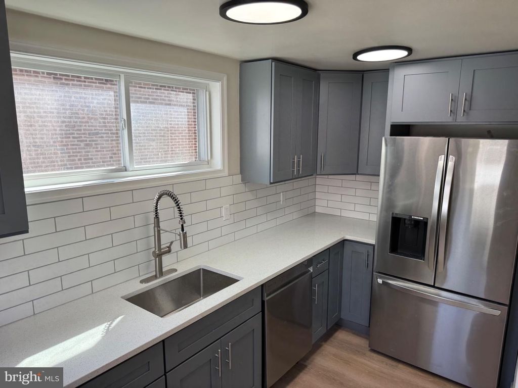 323 SPRUCE ST, Glenolden, PA 19036