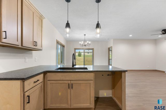 1100 S 6th Ave Avenue, Rock Rapids, IA 51246