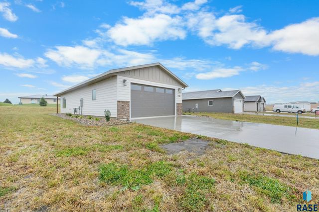 1100 S 6th Ave Avenue, Rock Rapids, IA 51246