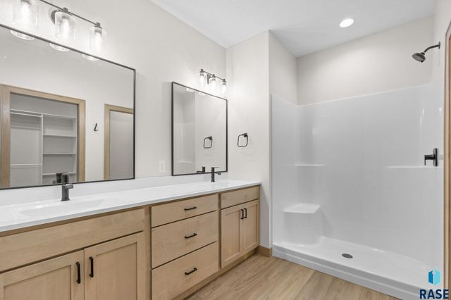 1100 S 6th Ave Avenue, Rock Rapids, IA 51246