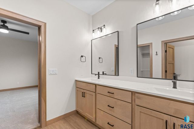 1100 S 6th Ave Avenue, Rock Rapids, IA 51246