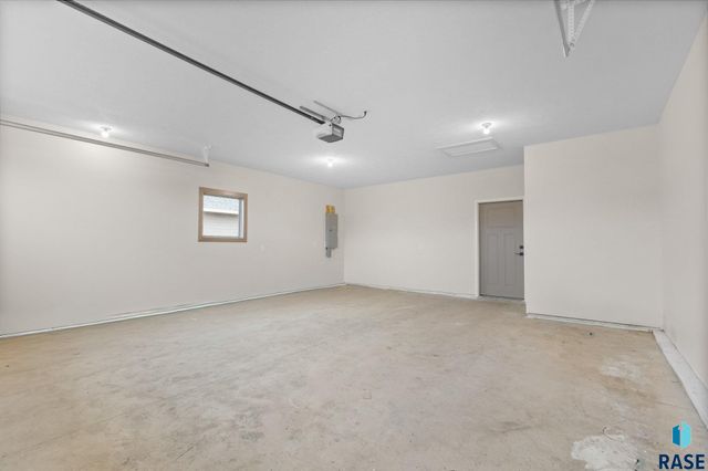 1100 S 6th Ave Avenue, Rock Rapids, IA 51246