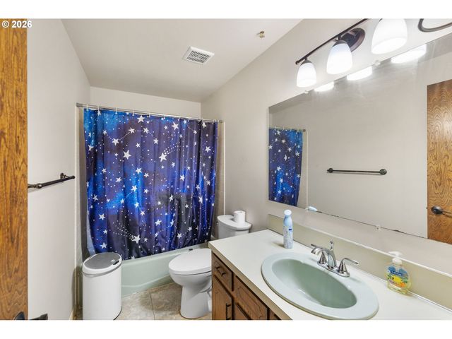 18489 S FERGUSON Rd, Oregon City, OR 97045