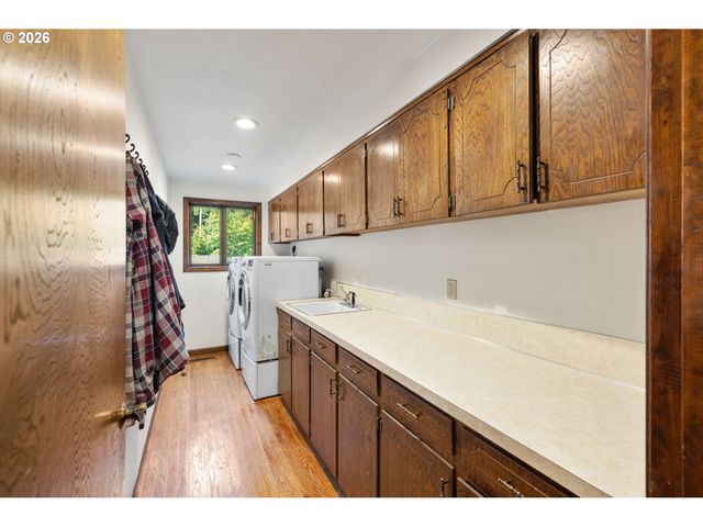 18489 S FERGUSON Rd, Oregon City, OR 97045