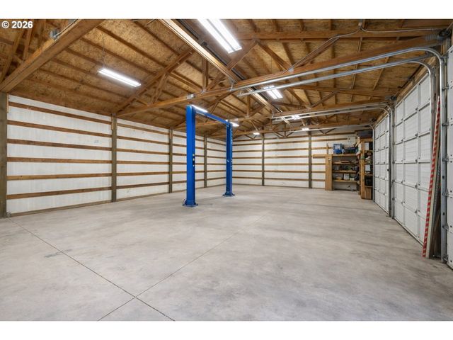 18489 S FERGUSON Rd, Oregon City, OR 97045