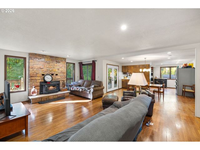 18489 S FERGUSON Rd, Oregon City, OR 97045