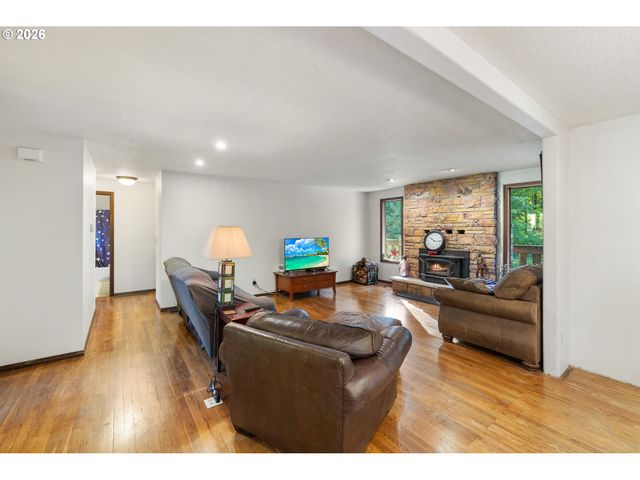 18489 S FERGUSON Rd, Oregon City, OR 97045