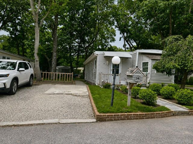 433 Mill Road 38, Calverton, NY 11933