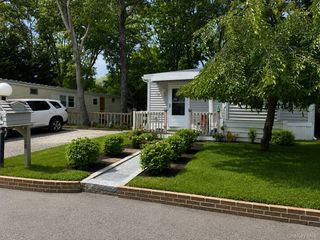 433 Mill Road 38, Calverton, NY 11933