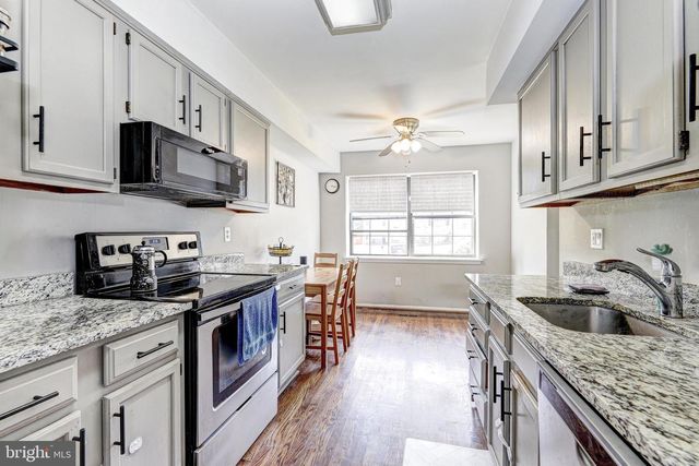 13 KEEN MILL CT, Catonsville, MD 21228
