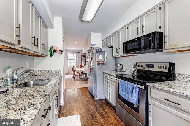13 KEEN MILL CT, Catonsville, MD 21228