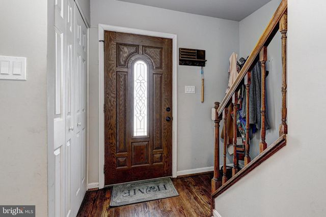 13 KEEN MILL CT, Catonsville, MD 21228