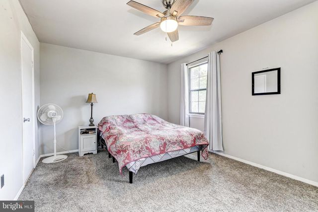 13 KEEN MILL CT, Catonsville, MD 21228