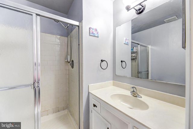 13 KEEN MILL CT, Catonsville, MD 21228