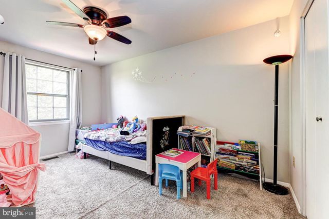 13 KEEN MILL CT, Catonsville, MD 21228