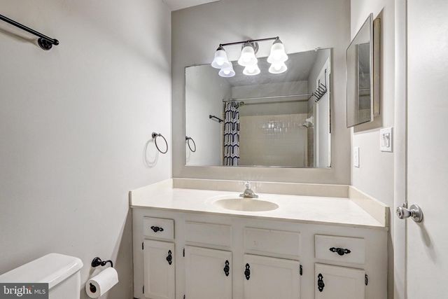 13 KEEN MILL CT, Catonsville, MD 21228