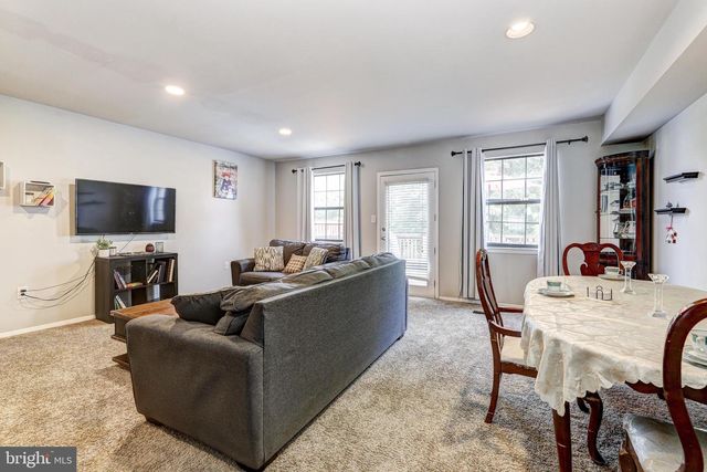 13 KEEN MILL CT, Catonsville, MD 21228