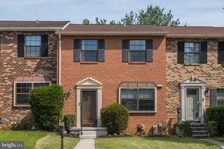 13 KEEN MILL CT, Catonsville, MD 21228