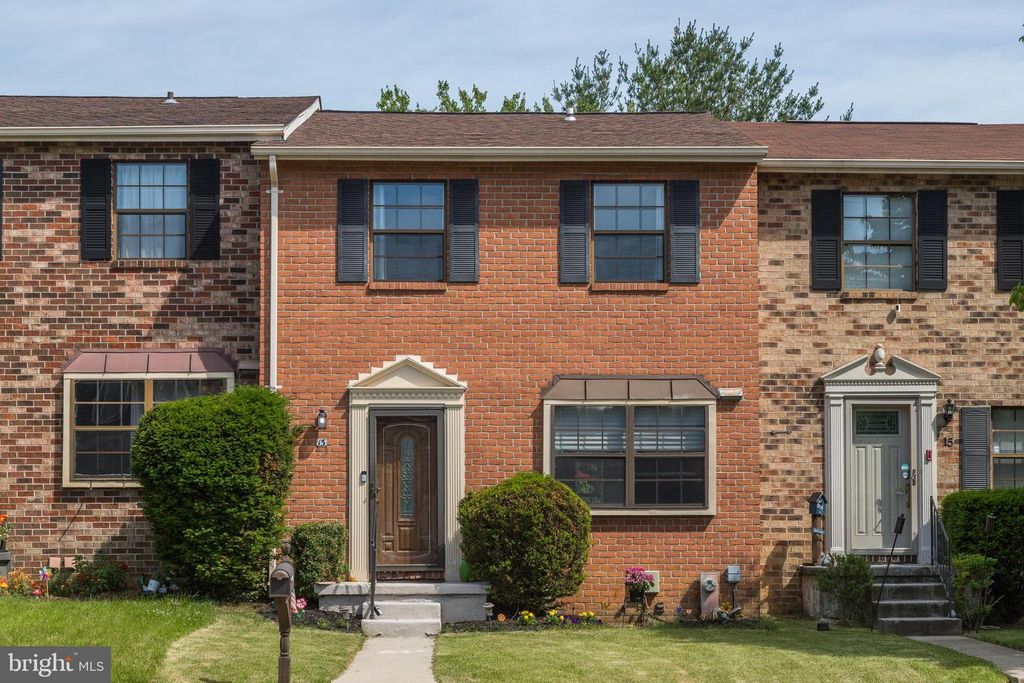 13 KEEN MILL CT, Catonsville, MD 21228
