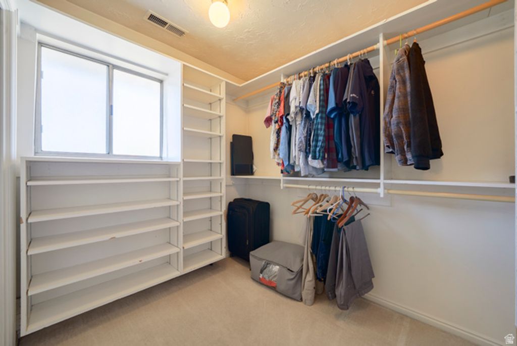 Image 25 of property listing at 761 E SAN SIMEON WAY, Bountiful, UT 84010