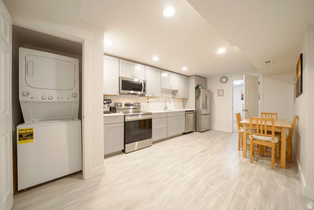 Image 36 of property listing at 761 E SAN SIMEON WAY, Bountiful, UT 84010