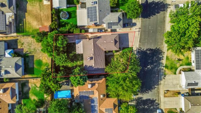 2386 Stanford Avenue, Clovis, CA 93611