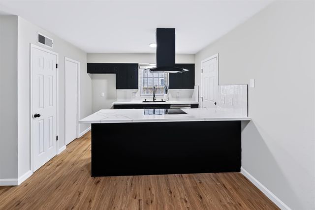 2386 Stanford Avenue, Clovis, CA 93611