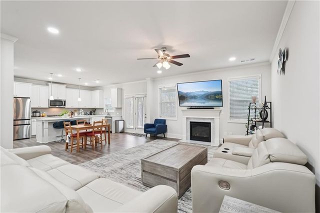 177 Treeline Trail, Canton, GA 30115