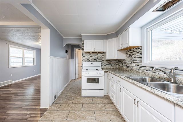 114 JAMES STREET, North Versailles, PA 15137