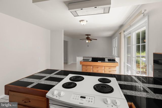 5773 OAKLAND RD, Sykesville, MD 21784