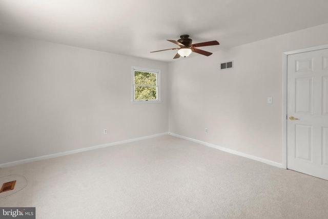 5773 OAKLAND RD, Sykesville, MD 21784