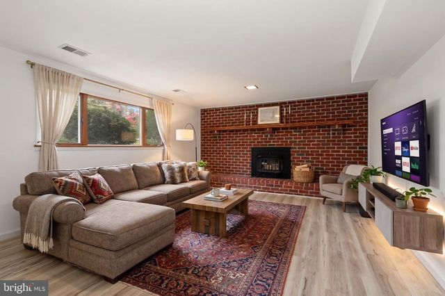 5773 OAKLAND RD, Sykesville, MD 21784