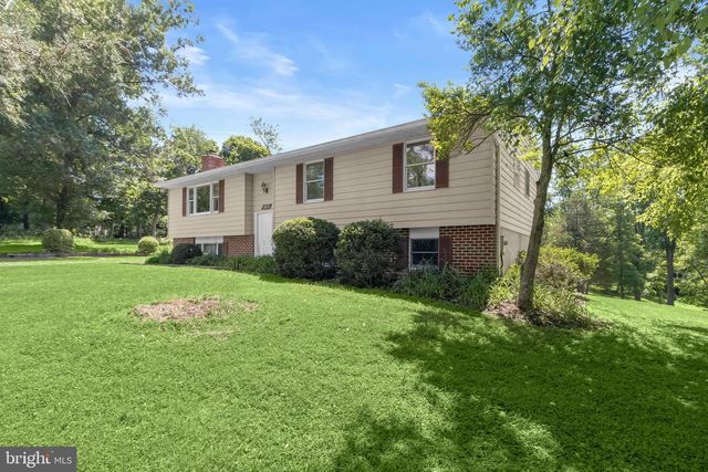 5773 OAKLAND RD, Sykesville, MD 21784