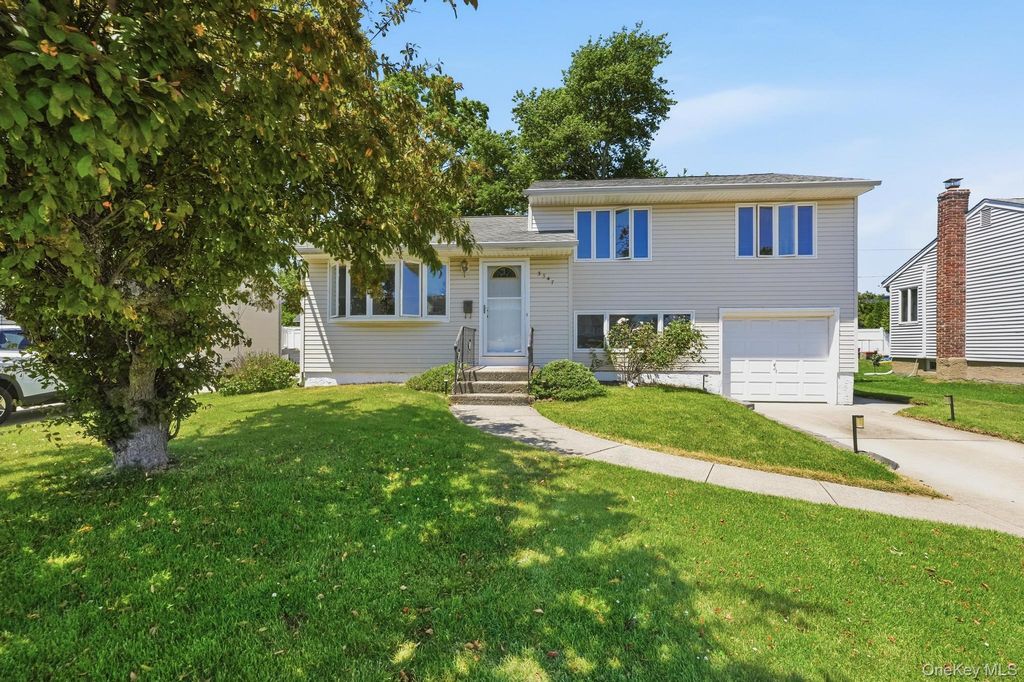 3547 Northview Avenue, Wantagh, NY 11793
