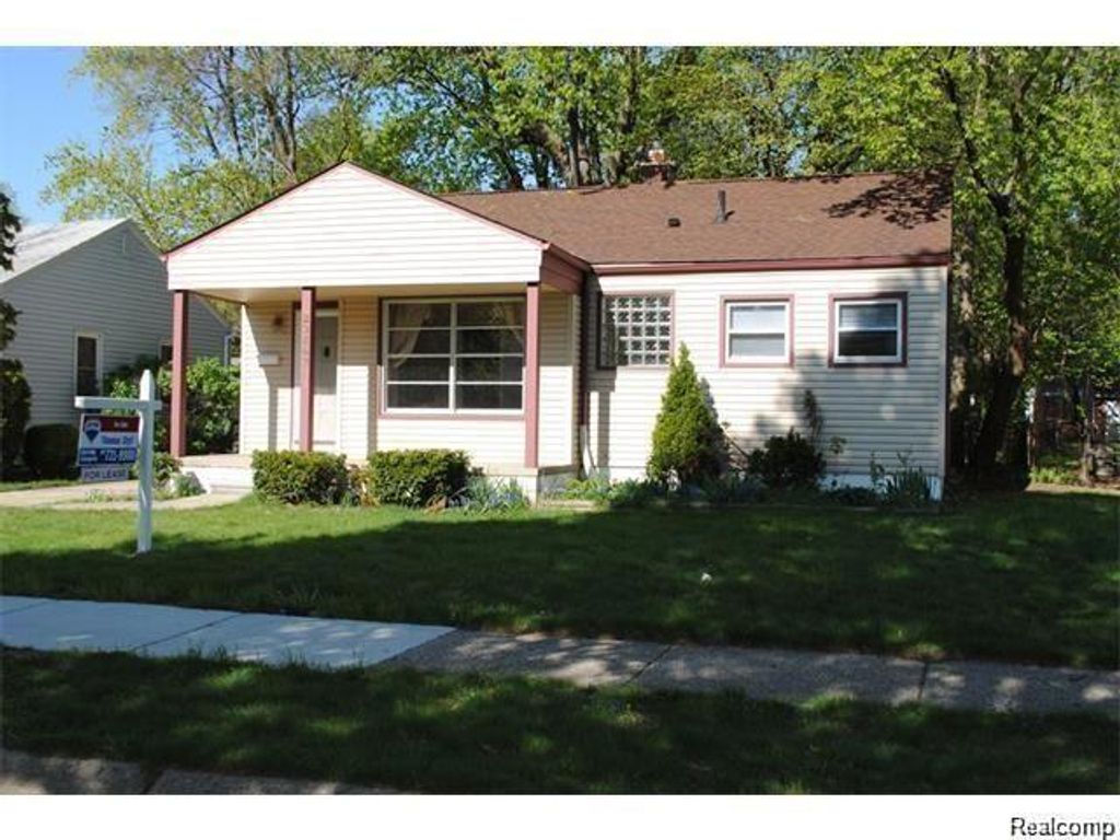 23269 Ithaca Street, Oak Park, MI 48237