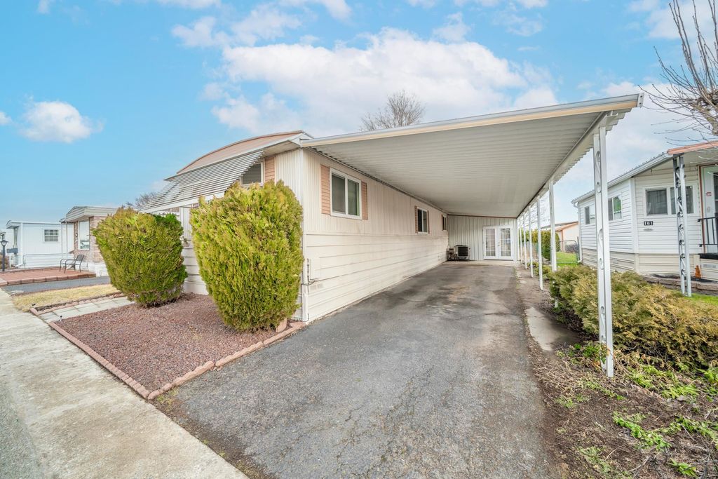 1205 E Lyons Rd, Spokane, WA 99208 photo 3