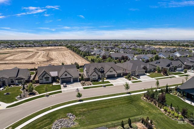 5209 W Strant Steet, Eagle, ID 83616