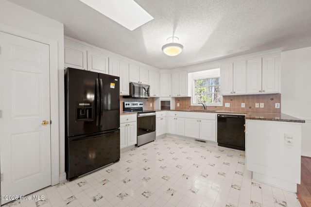 205 Dobbs Spaight Road, New Bern, NC 28562