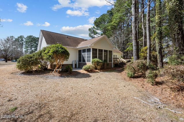 205 Dobbs Spaight Road, New Bern, NC 28562