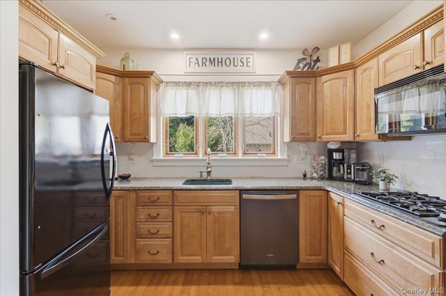 2063 Walnut Street, North Baldwin, NY 11510