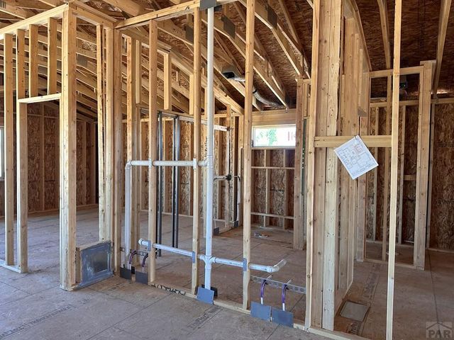 675 E Heron Dr, Pueblo West, CO 81007