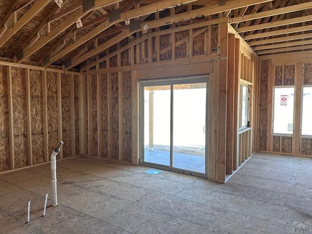 675 E Heron Dr, Pueblo West, CO 81007
